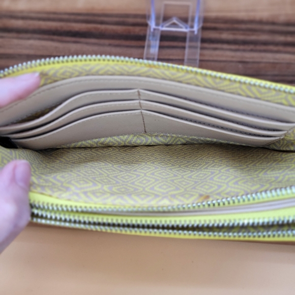 Stella & Dot Double Zip Yellow Cutout Clutch, Like New - Picture 4 of 6